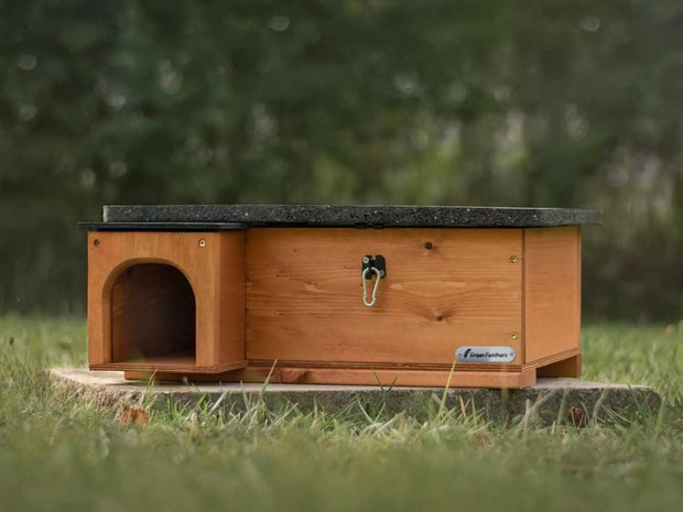 Hedgehog House Golden Brown with Anti Bacteria Coating